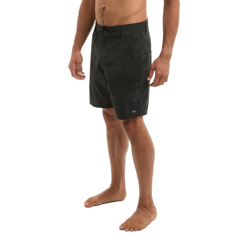 Pelagic 19" Flyline Hybrid Shorts - Image 10
