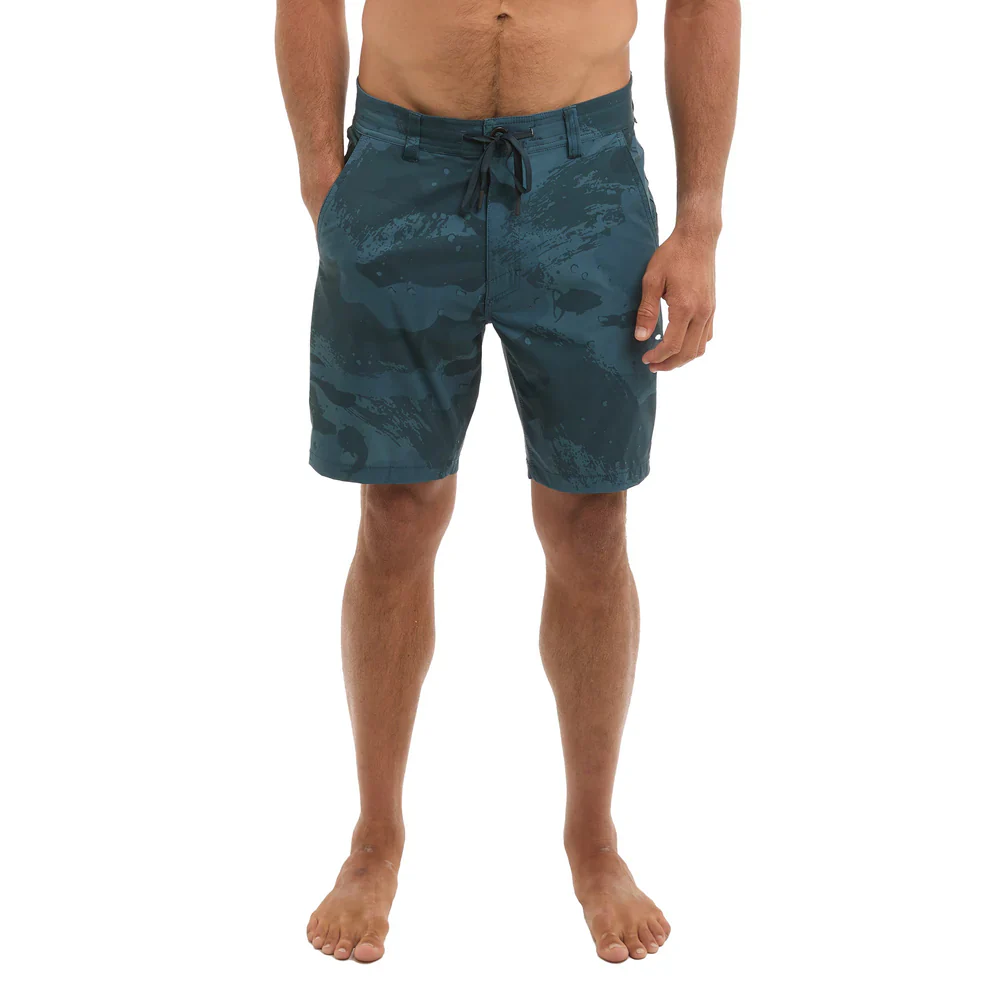 Pelagic 19" Flyline Hybrid Shorts - Image 3