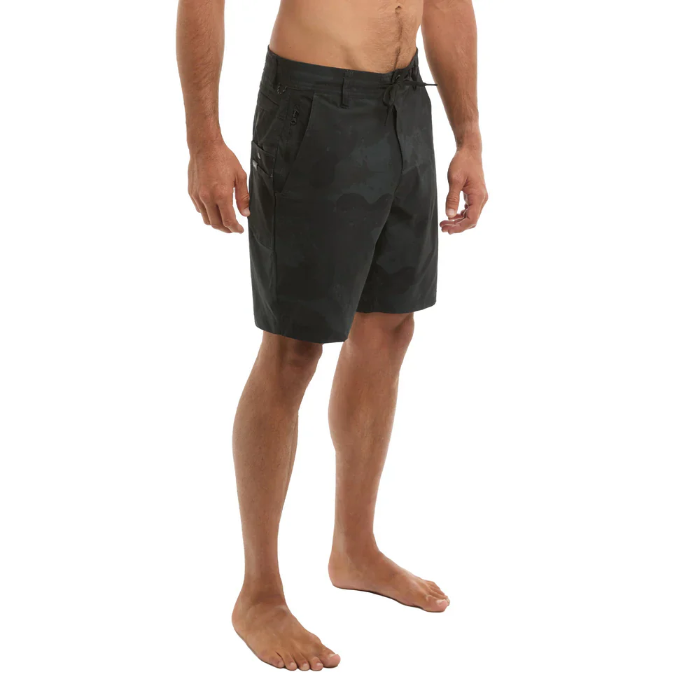 Pelagic 19" Flyline Hybrid Shorts - Image 9